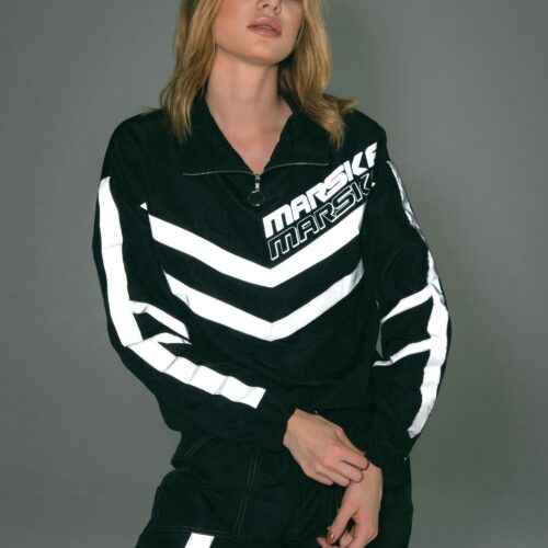 BLACK SWEATSHIRT REFLECTIVE TAPE