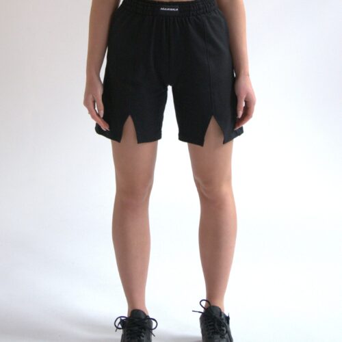 SPODENKI CZARNE Z WYCIĘCIAMI